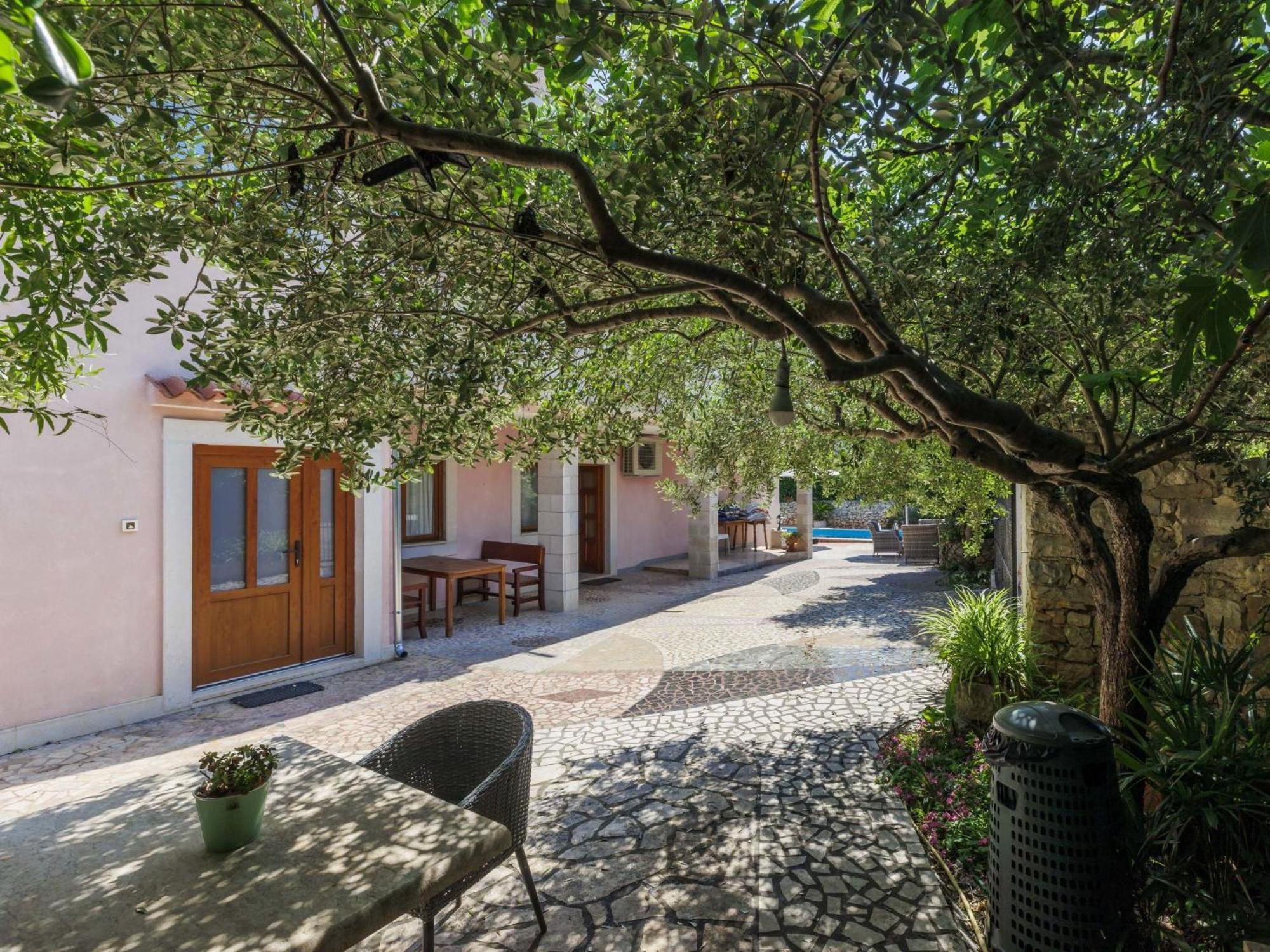 Apartman Romantika-1 By Interhome
